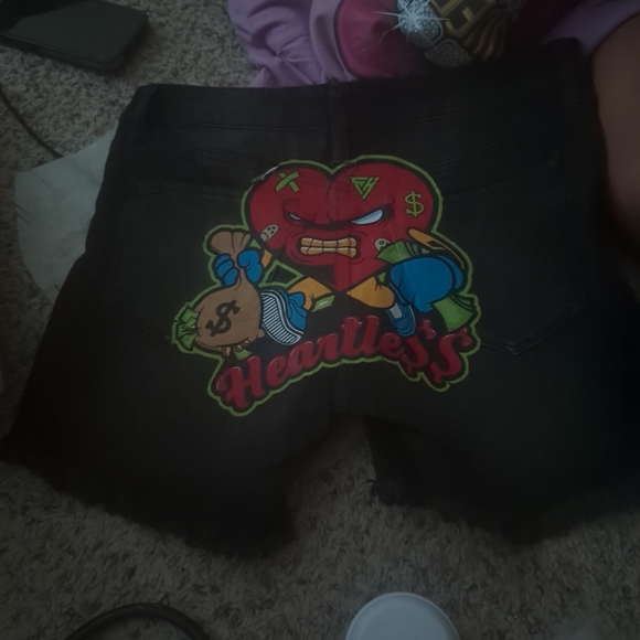 Clothes customs - Picture 10 of 12